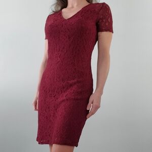 41 Hawthorn Lace Coctail Dress in Berry Sz Sm